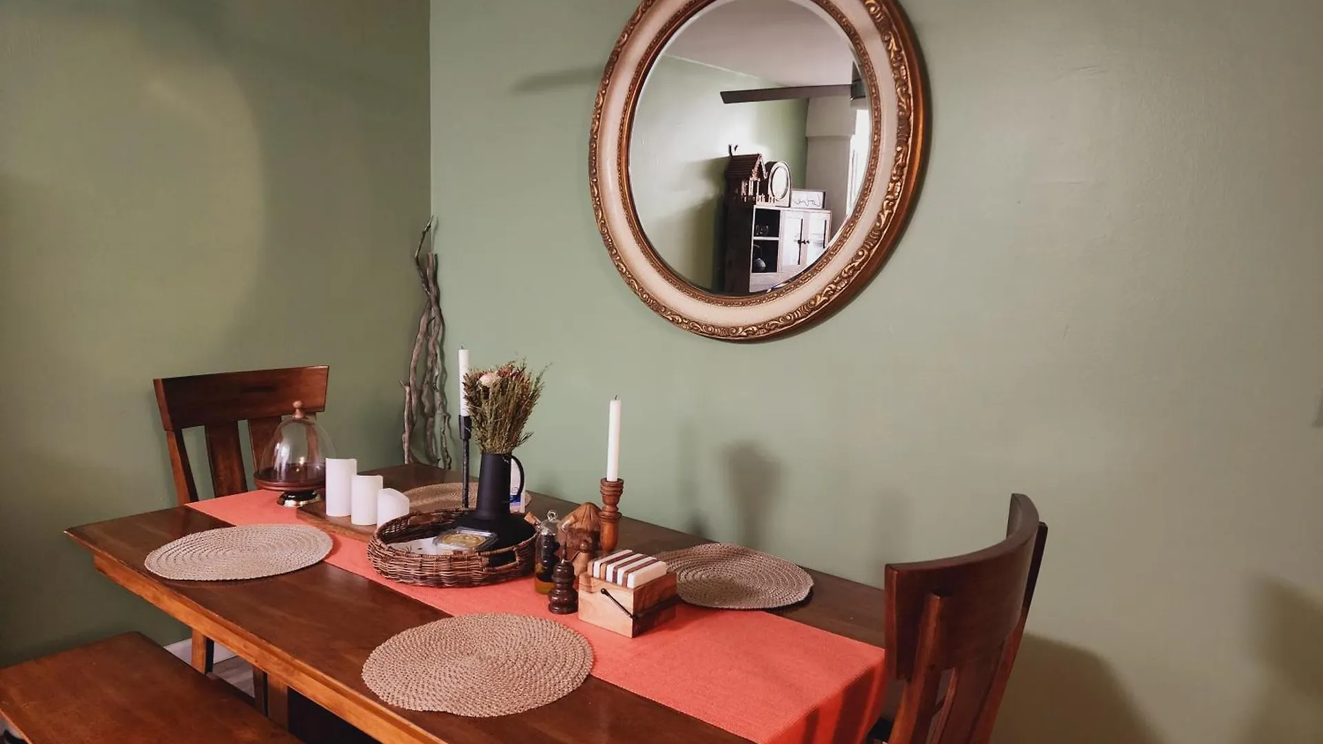 Cozy Private Room & Bath Central Location La Los Angeles